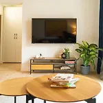 Bliss - Old Town I Free Street Parking I Balcony * Bukarest