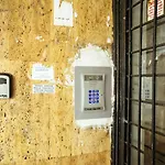 Apartment Bliss - Old Town I Free Street Parking I Balcony *