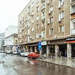 Bliss - Old Town I Free Street Parking I Balcony Apartment